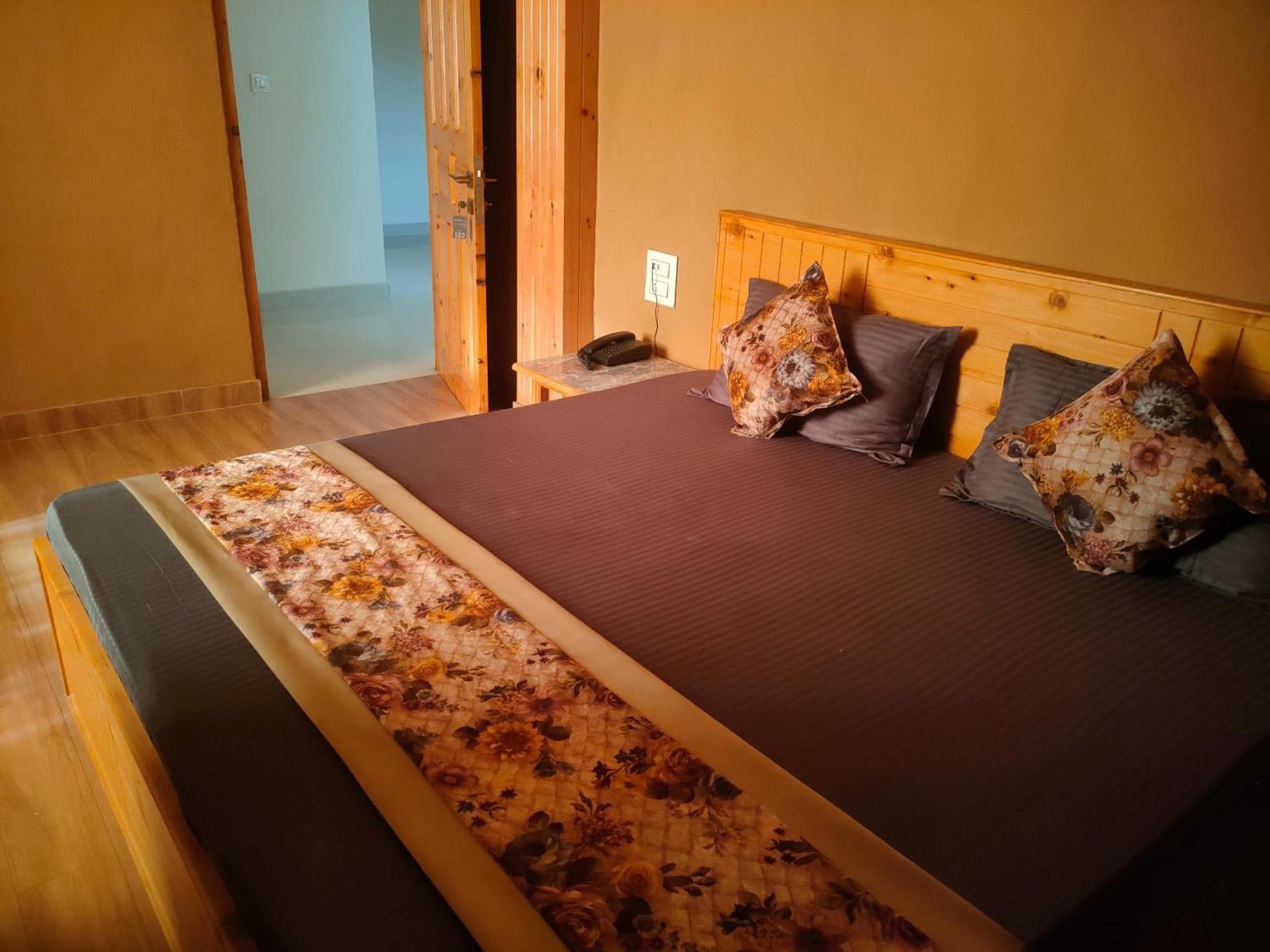Hotel Cozy Haven Mandi Δωμάτιο φωτογραφία